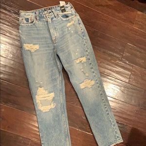 Ripped boyfriend jeans